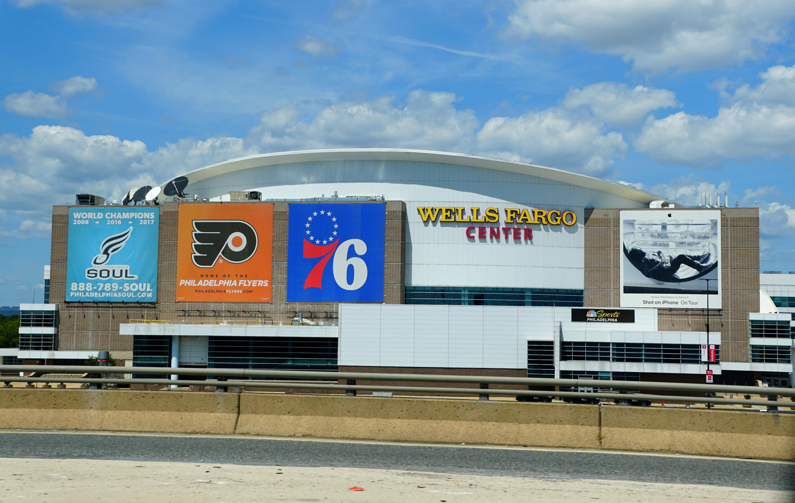 Wells Fargo Center Home of the Philadelphia 76ers & Philadelphia