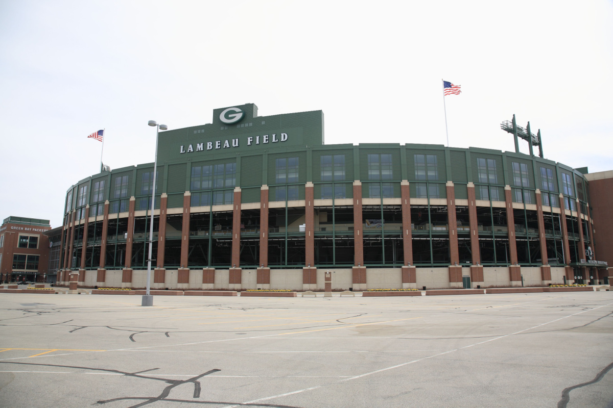 Lambeau Field now offering field viewing tours for visitors