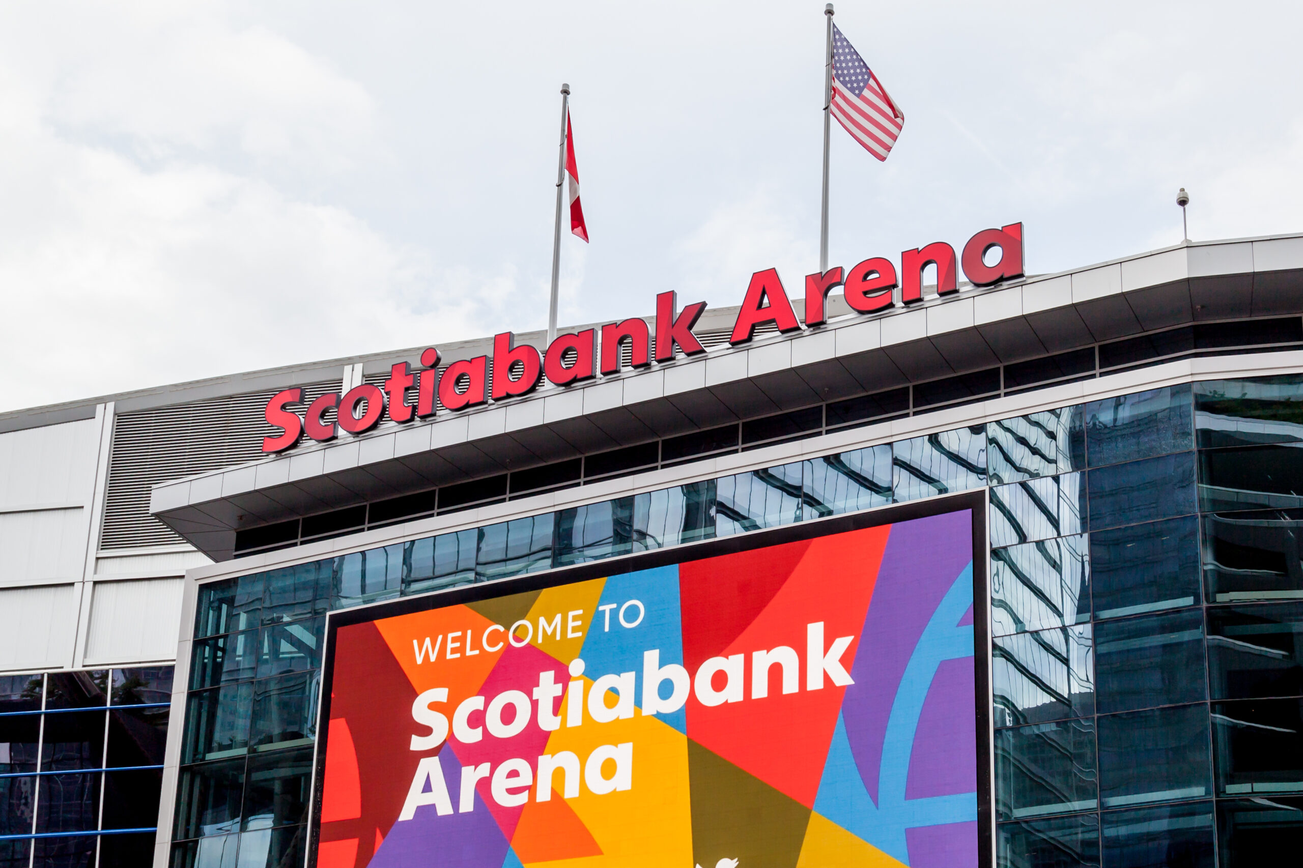 Scotiabank Arena: Home of the Toronto Raptors & Toronto Maple Leafs ...