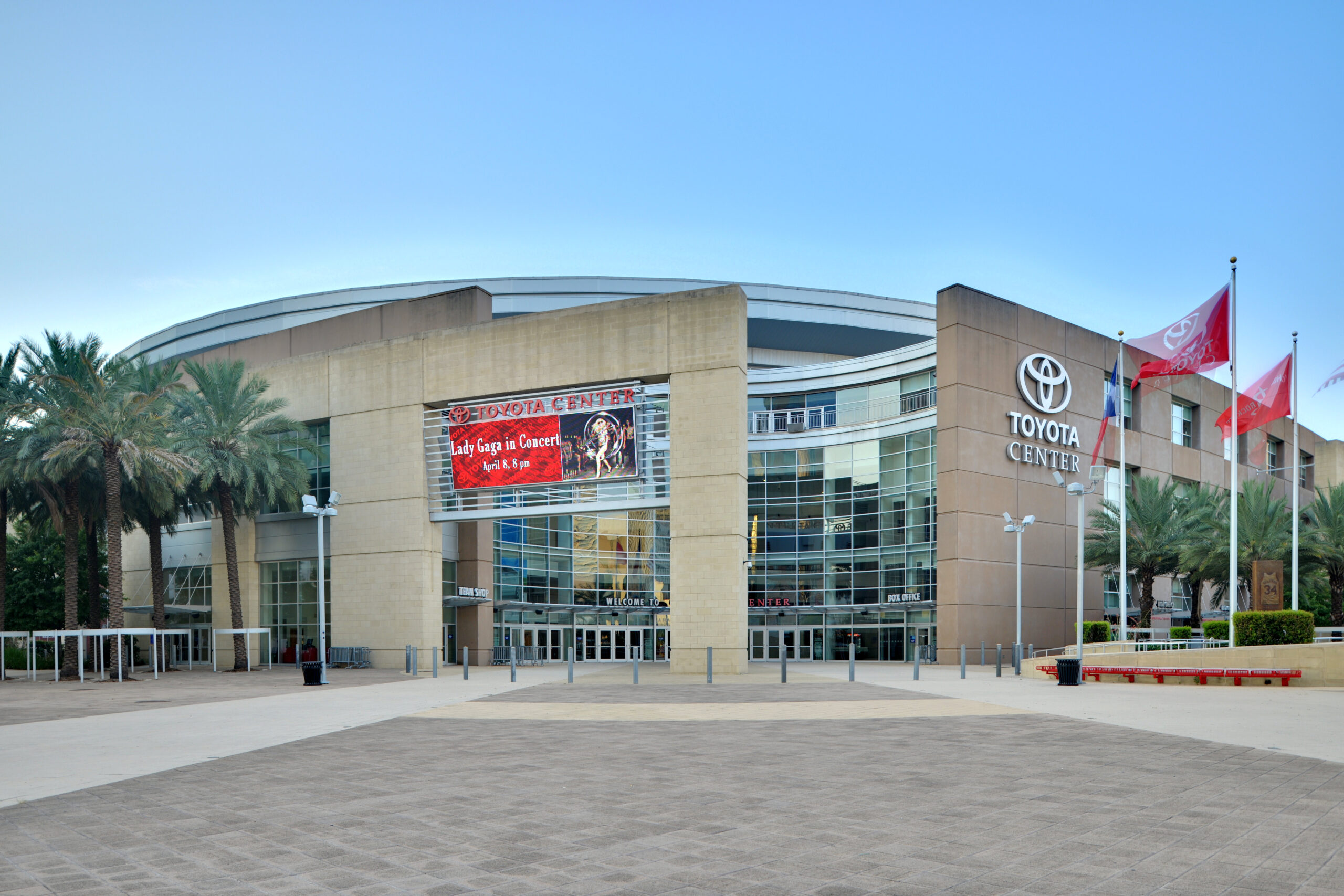 5 Of The Best Spots For Parking Near Toyota Center - The Stadiums Guide