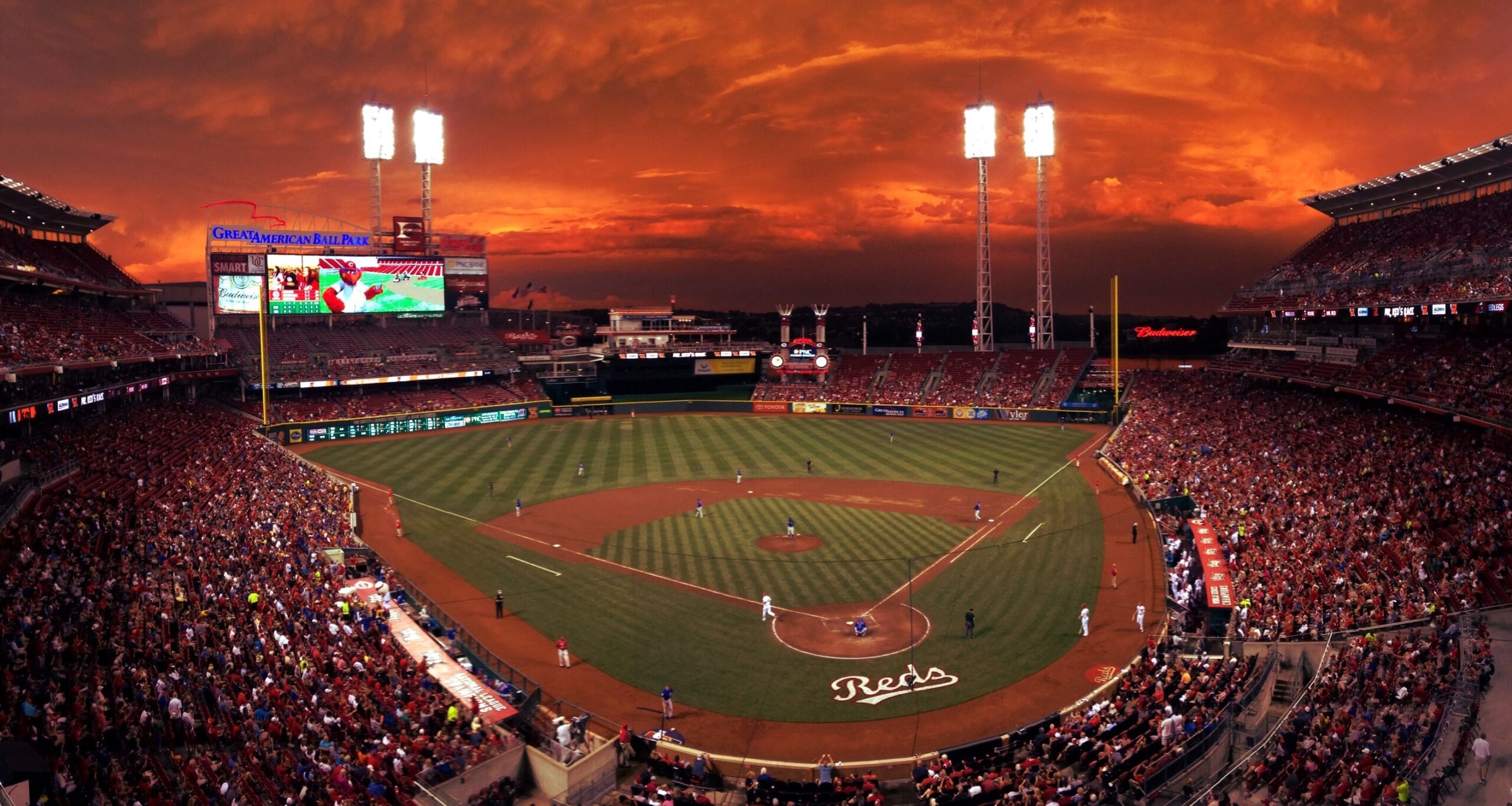 Great American Ball Park: Home of the Cincinnati Reds - The