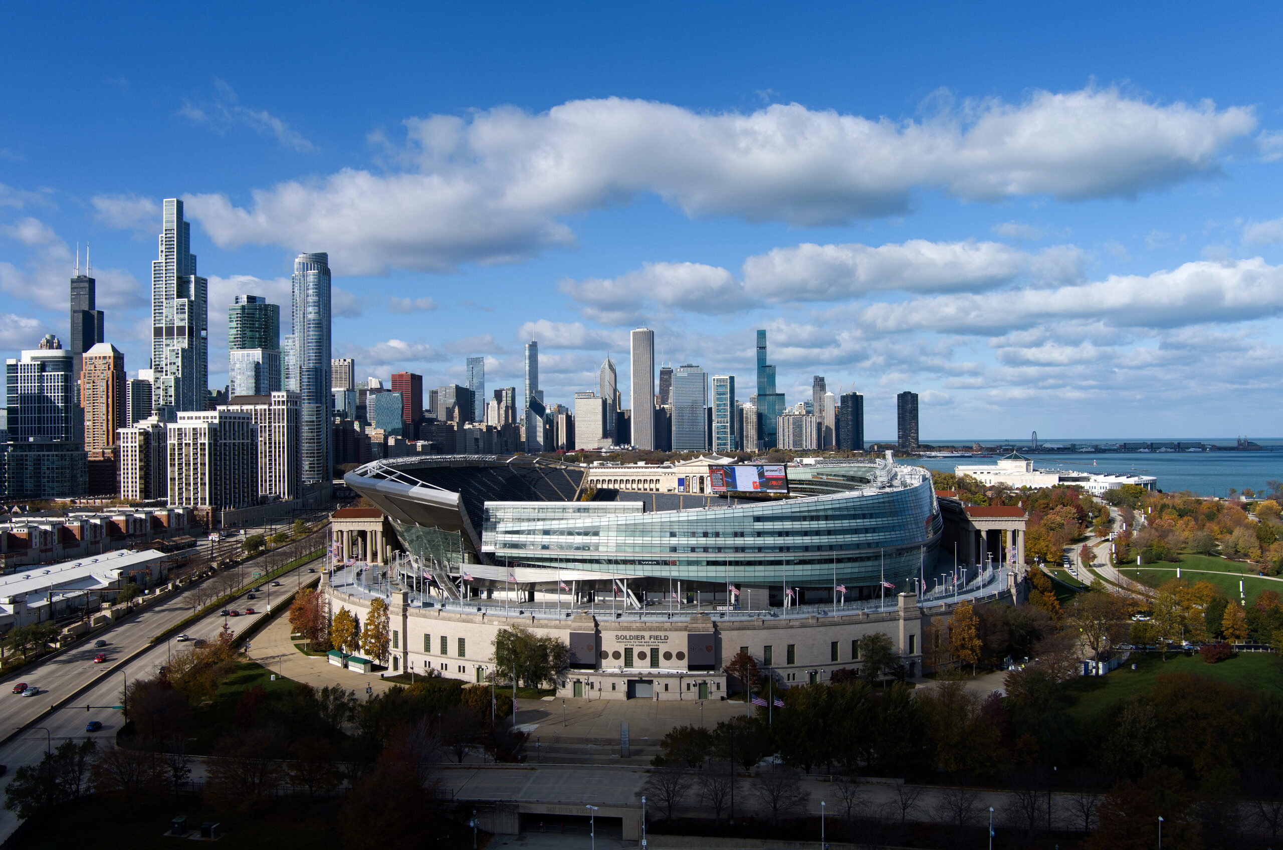 How to get to Soldier Field in Chicago by Bus, Chicago 'L' or Train?