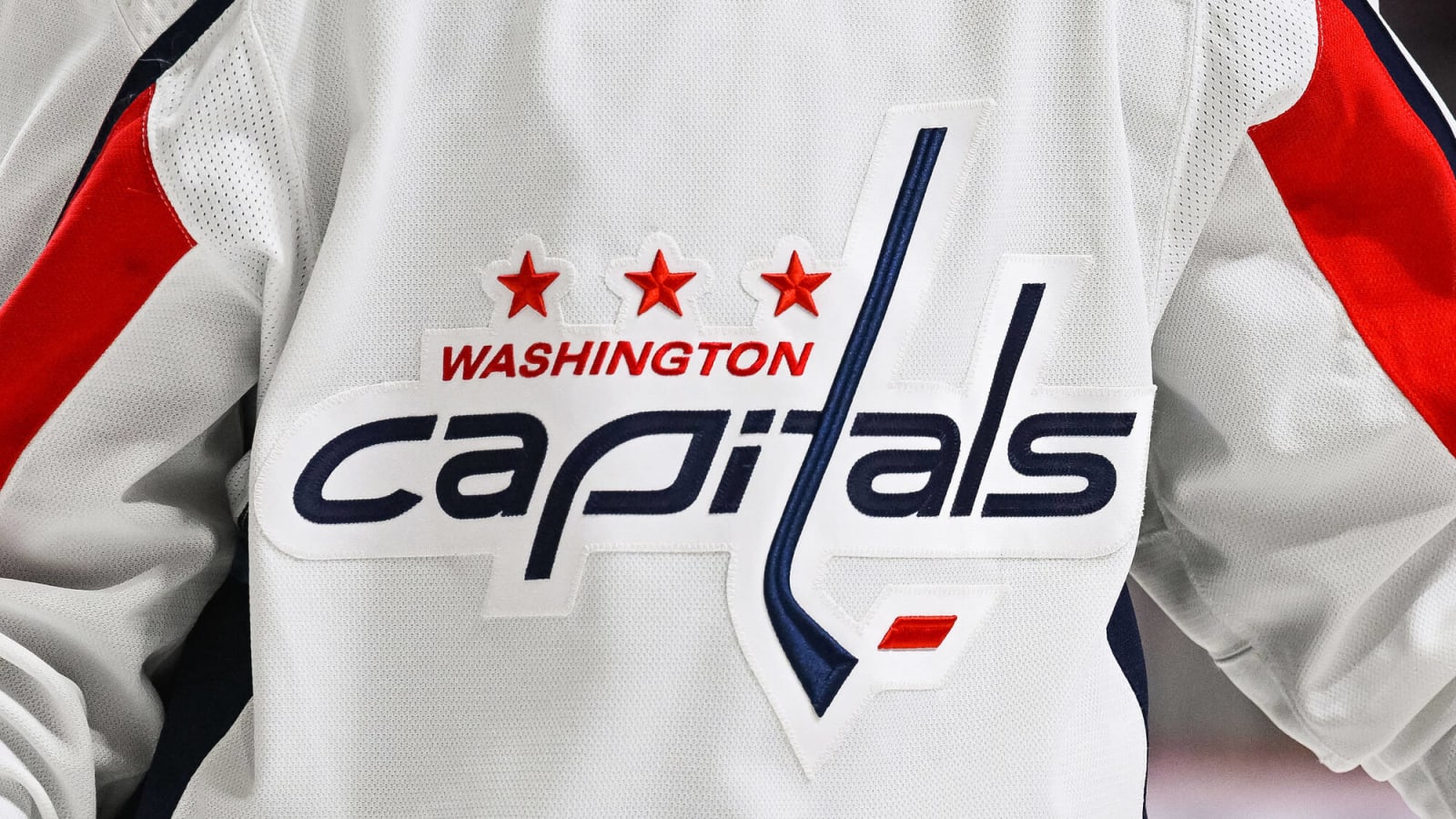 A Short History of Washington Capitals Jerseys