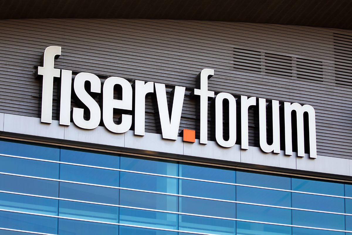 fiserv forum bmo entrance