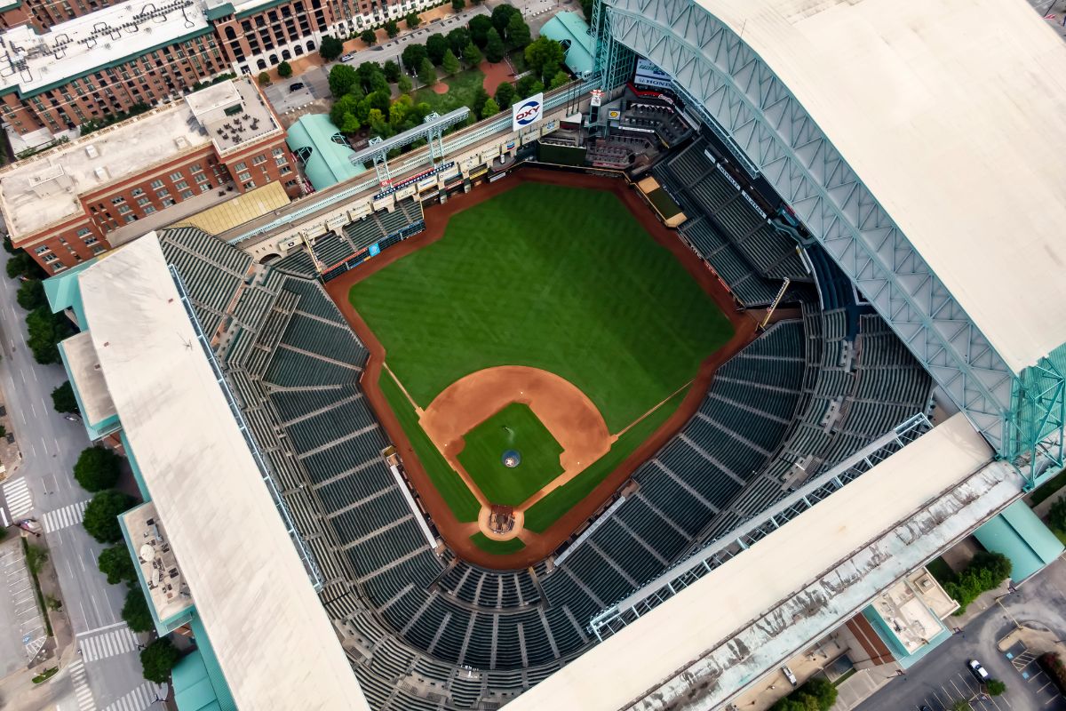Minute Maid Park: Gate & Entrance Guide - Essential Info for Visitors - The  Stadiums Guide